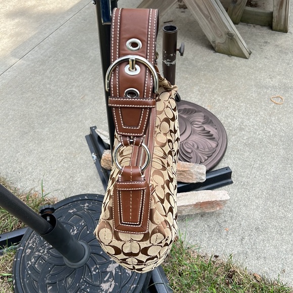 COACH - Picture 10 of 10